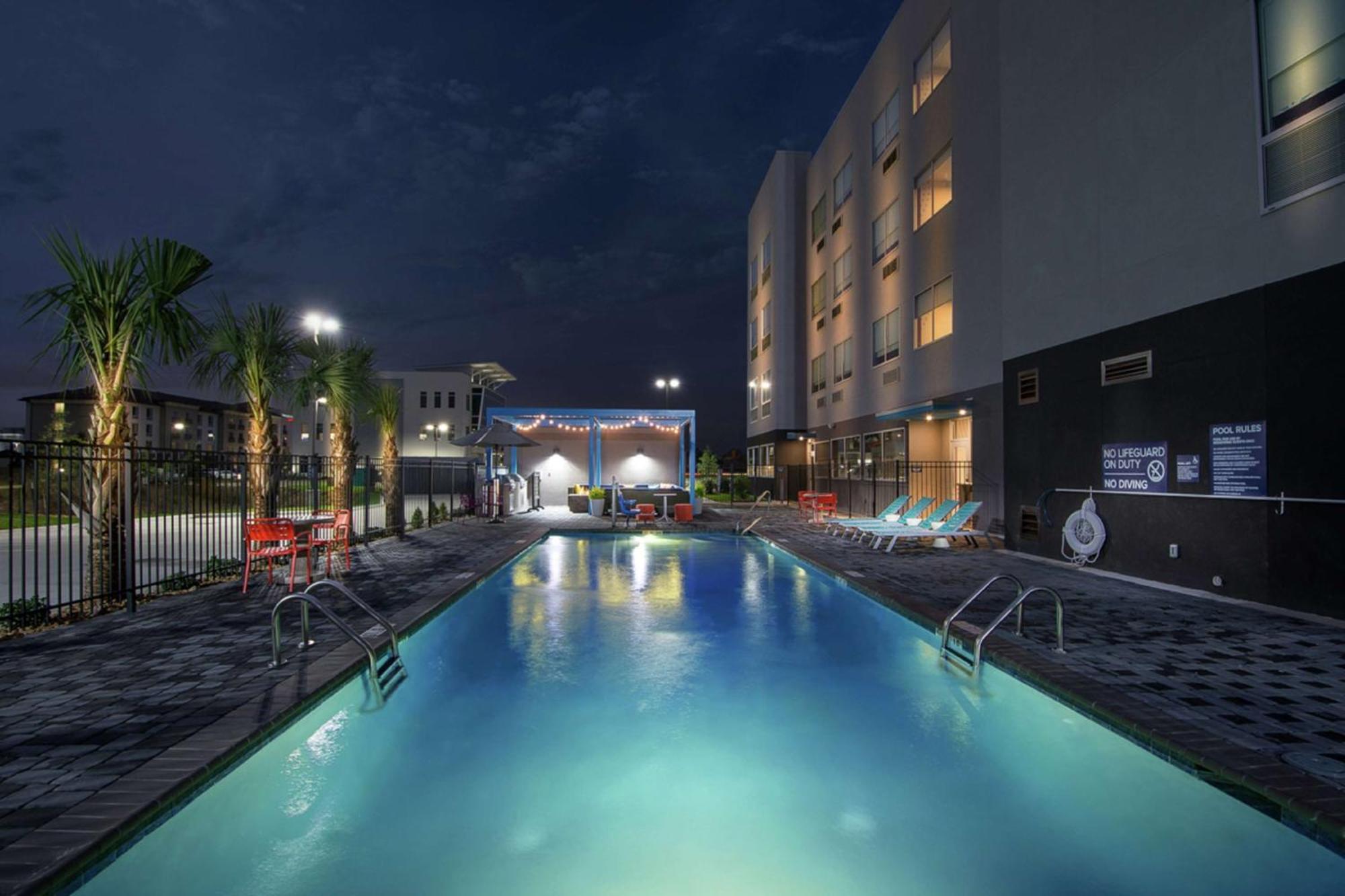 Tru By Hilton Lafayette River Ranch Экстерьер фото